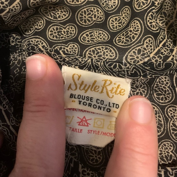 Vintage 70s Style Rite Blouse Co. Toronto - Black Paisley Blouse Size Medium - Picture 5 of 7